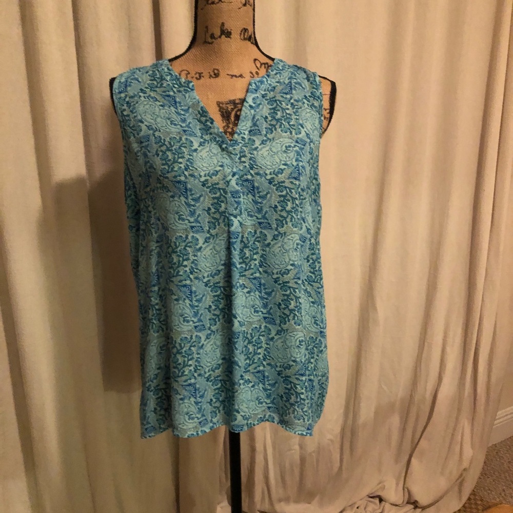 Violet + Claire Large  sleeveless top